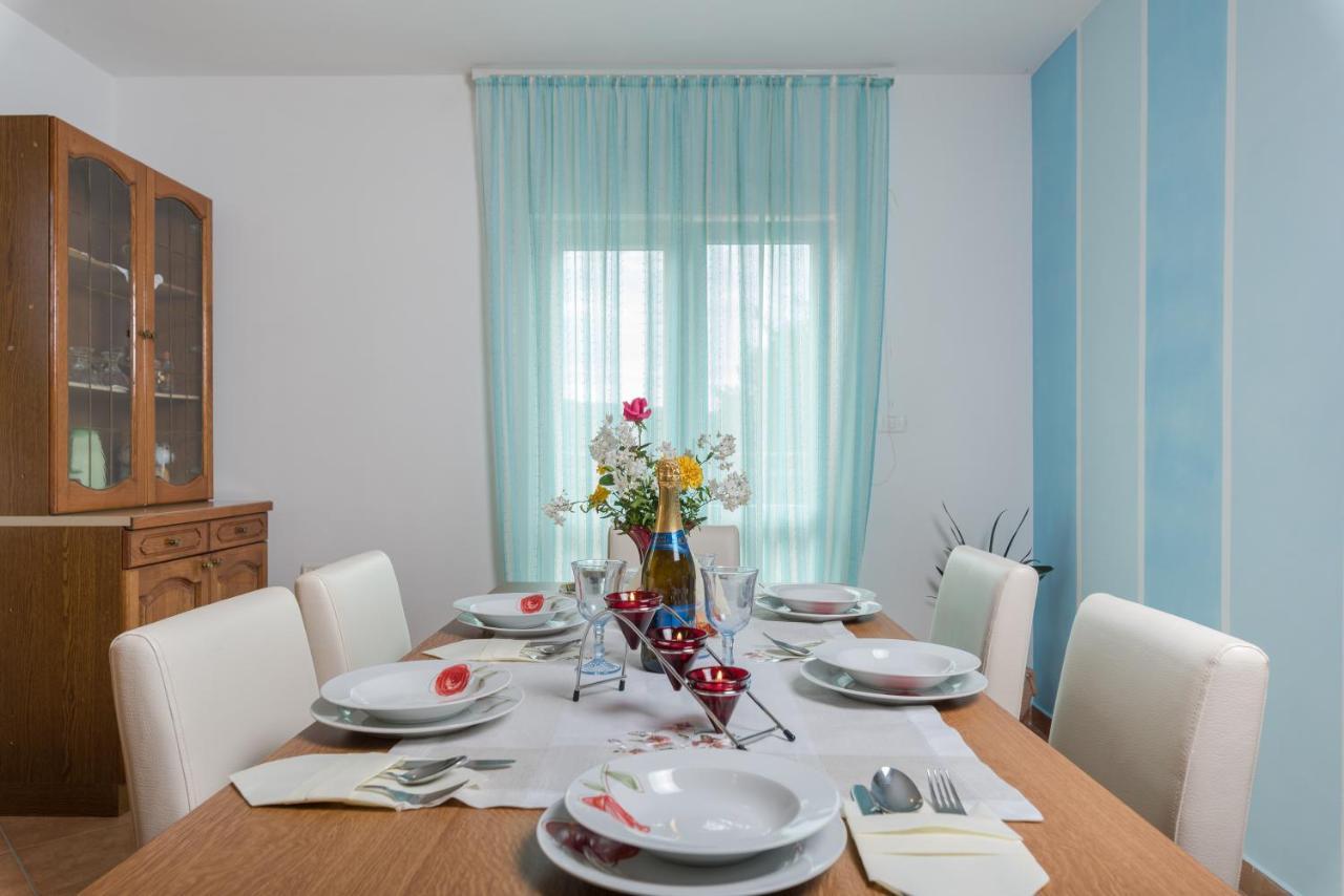 Holiday Home Viola Лабин Екстериор снимка
